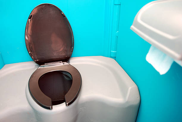 Best Portable restroom trailer rental  in Fredonia, AZ